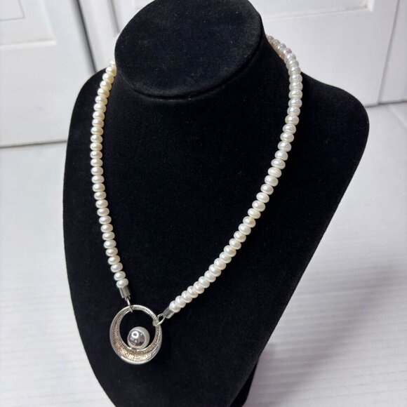 HONORA COLLECTION Fresh Water Floating Pearl Pendant Necklace - Picture 6 of 9